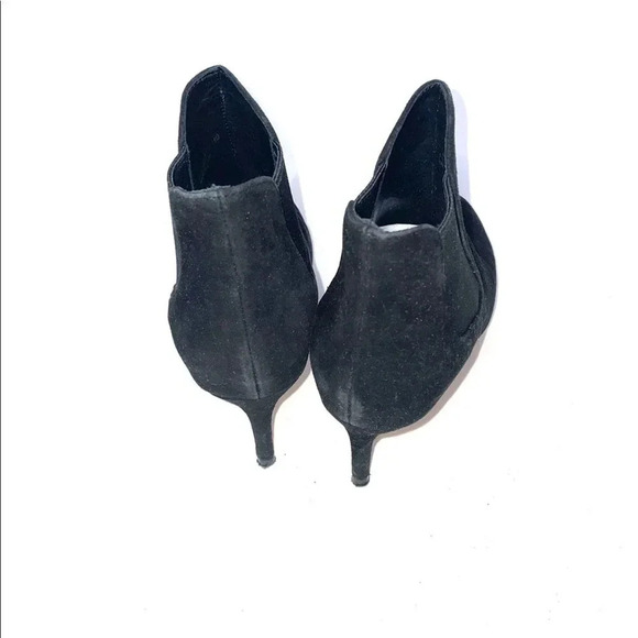 Cole Haan Carmen Black Suede Heeled Bootie Size 5.5B D42132 - Picture 3 of 8
